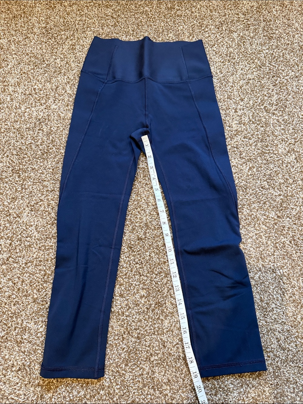 Gap women’s High-Waist Navy Performance Leggings